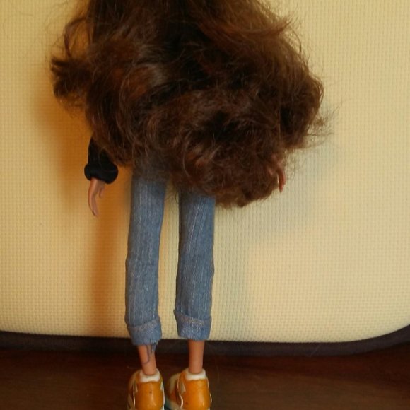 Bratz Yasmin doll - Picture 3 of 3